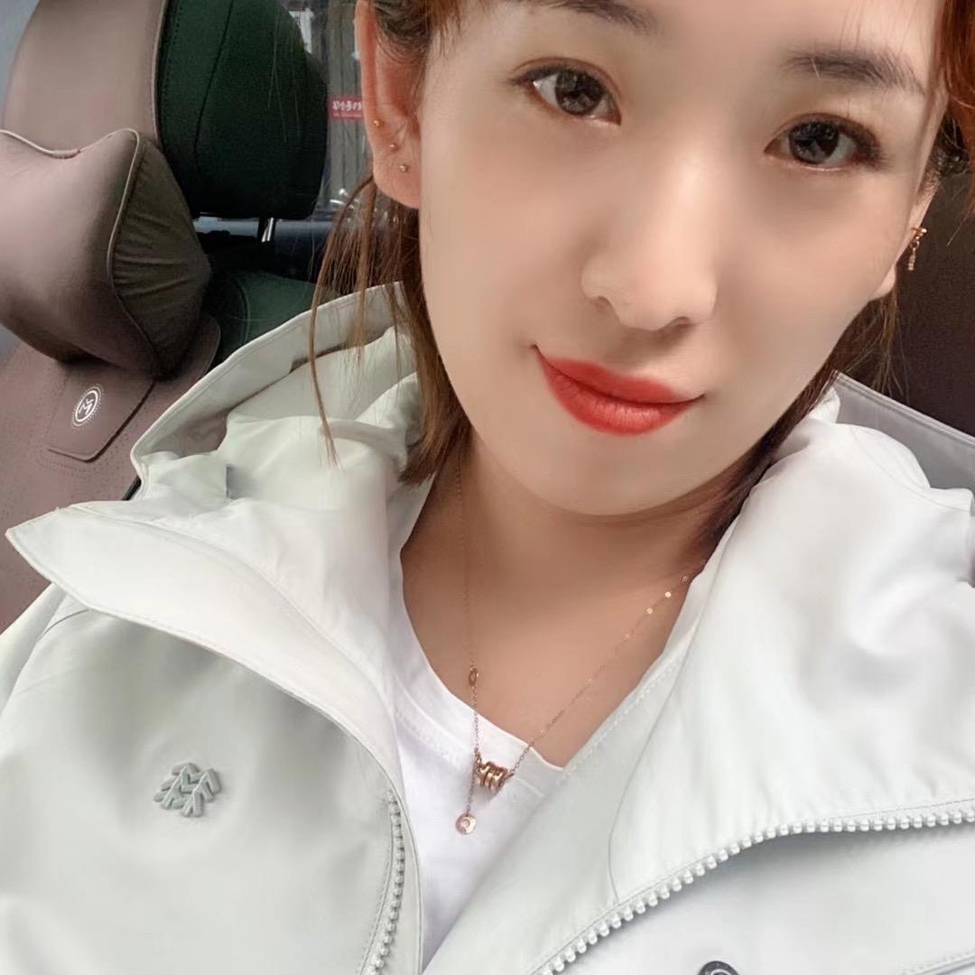 我叫王王