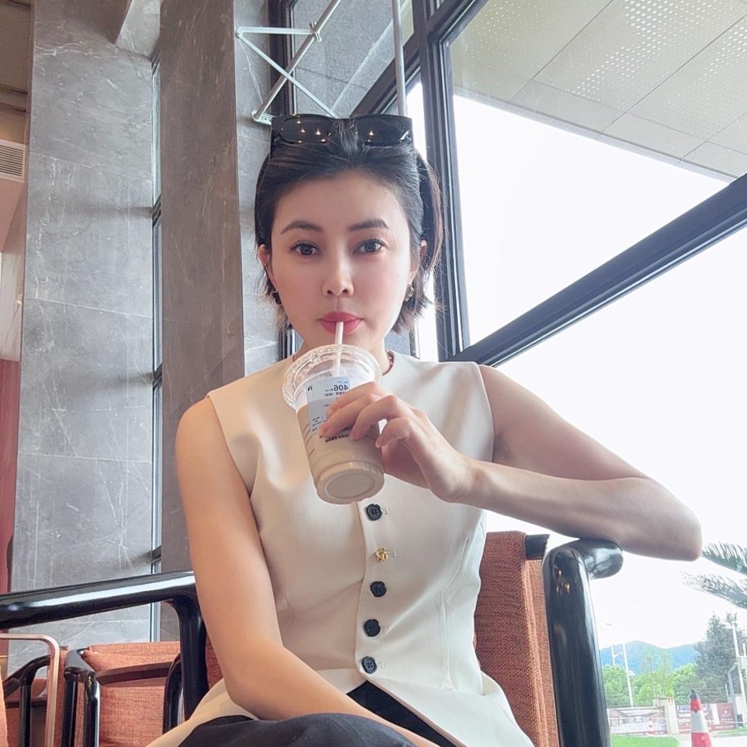 雅姐小黄鱼工作室