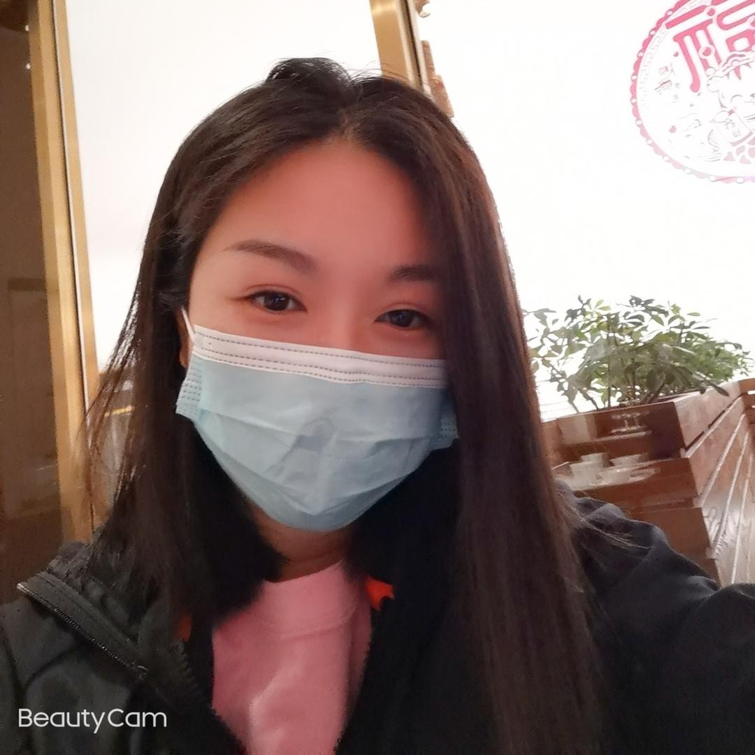白小兔🐰莹