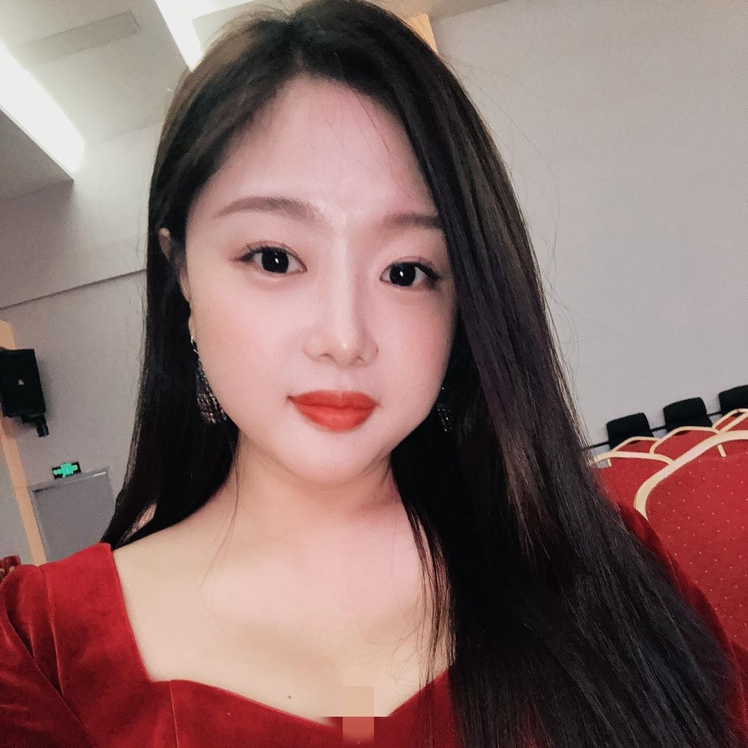 J.💛