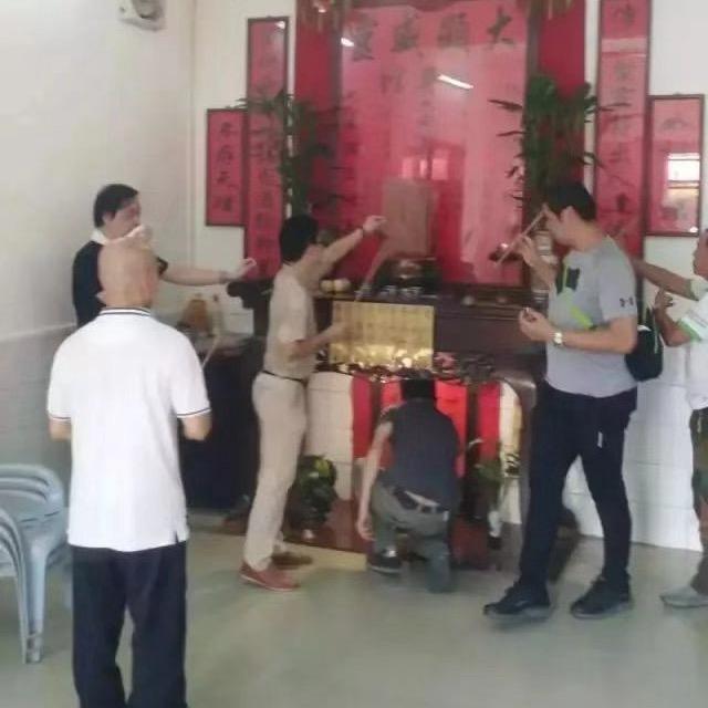 方成鸿（道书制作）