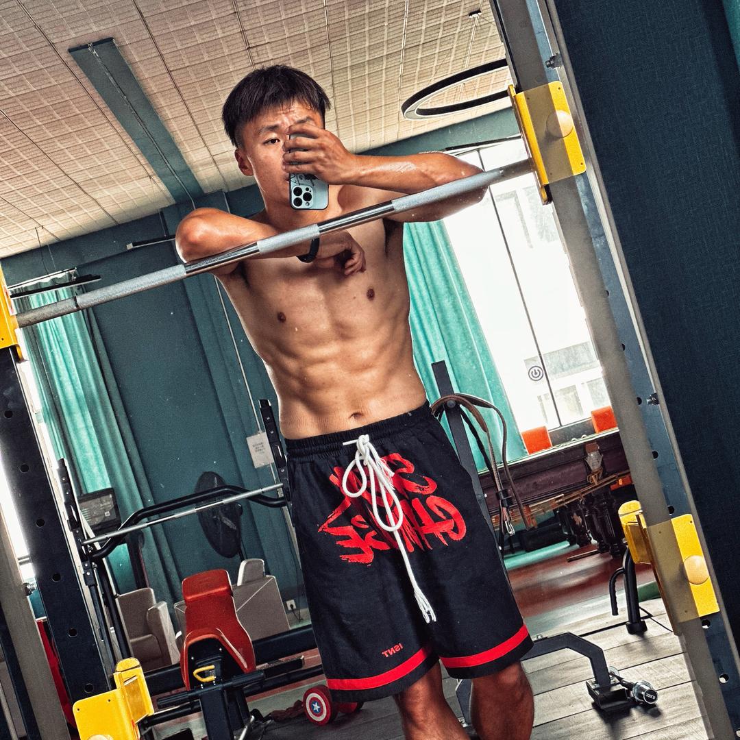 💪🏻塔塔塔塔夫…