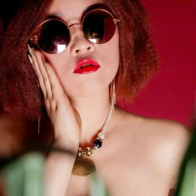 穿着校服拽天下