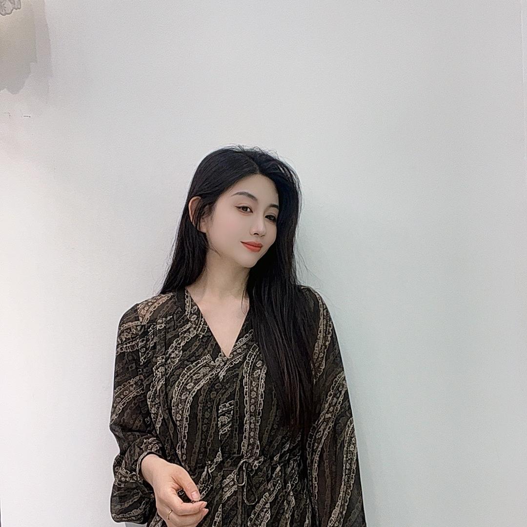 郑州银基女王服饰