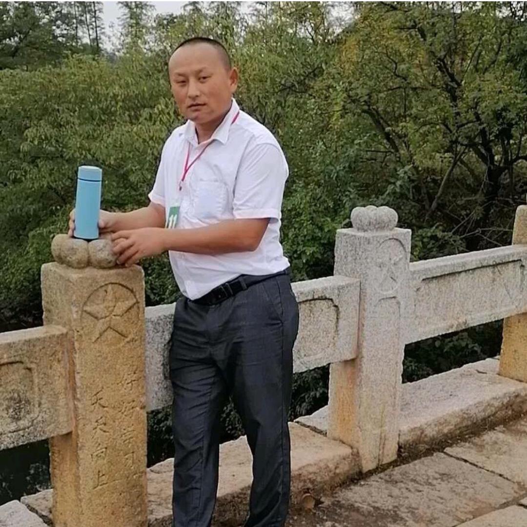 龙行天下