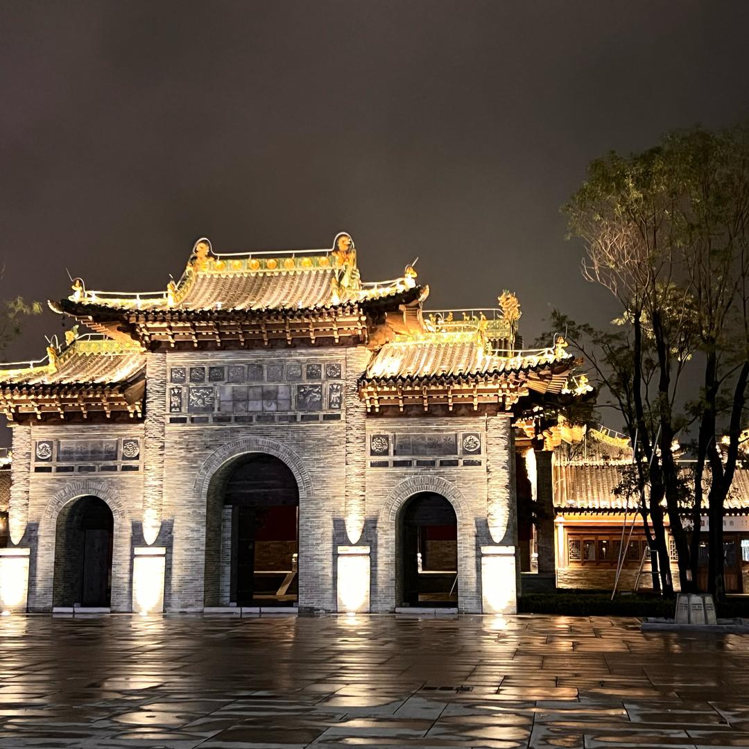拓致商贸-小熊