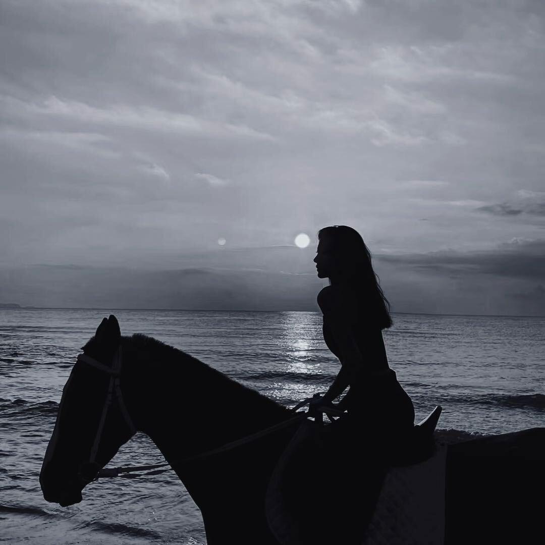 Damsel.