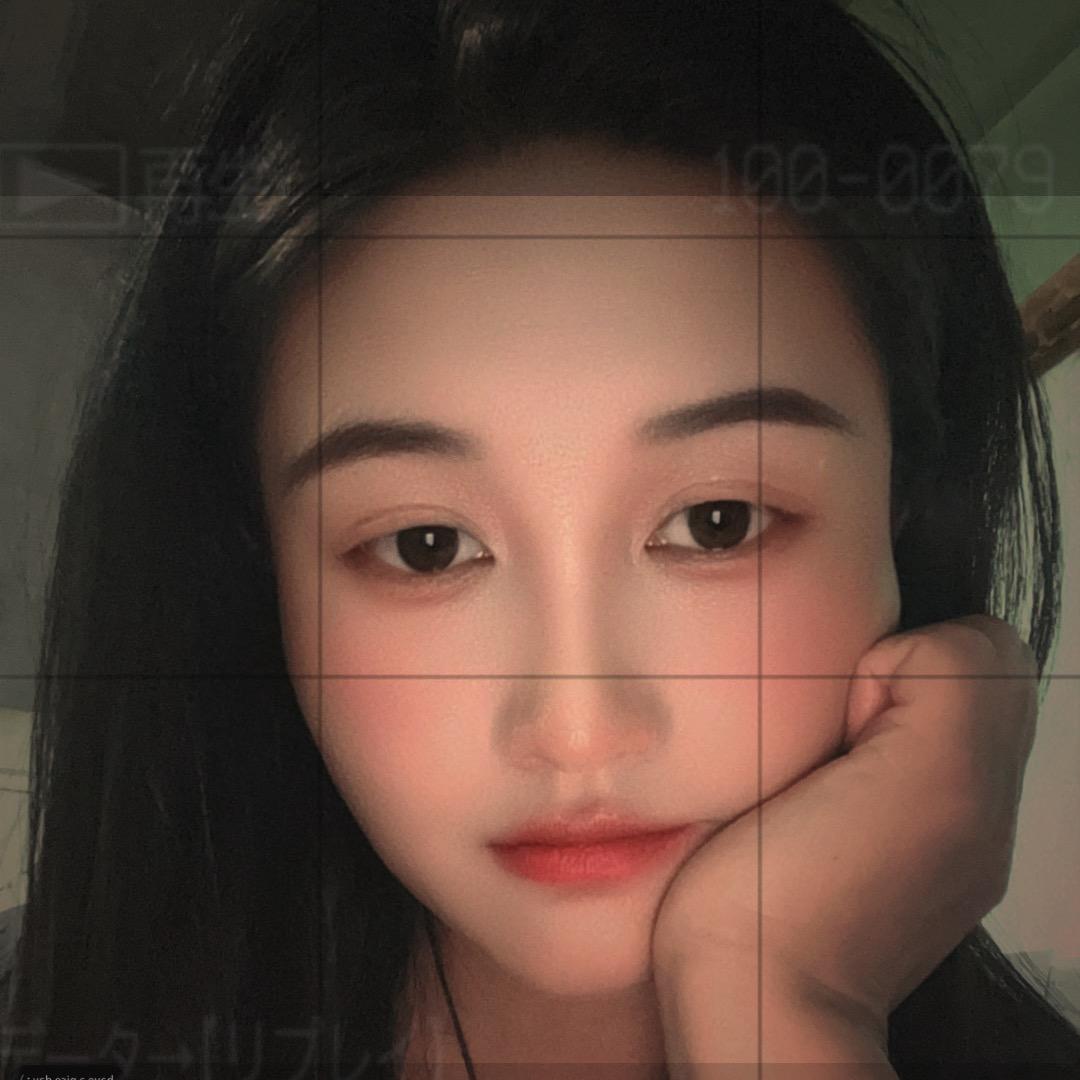 伍月