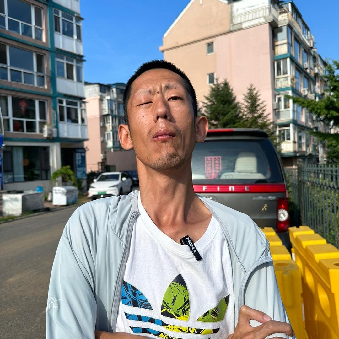 张小二（颜值天花板）
