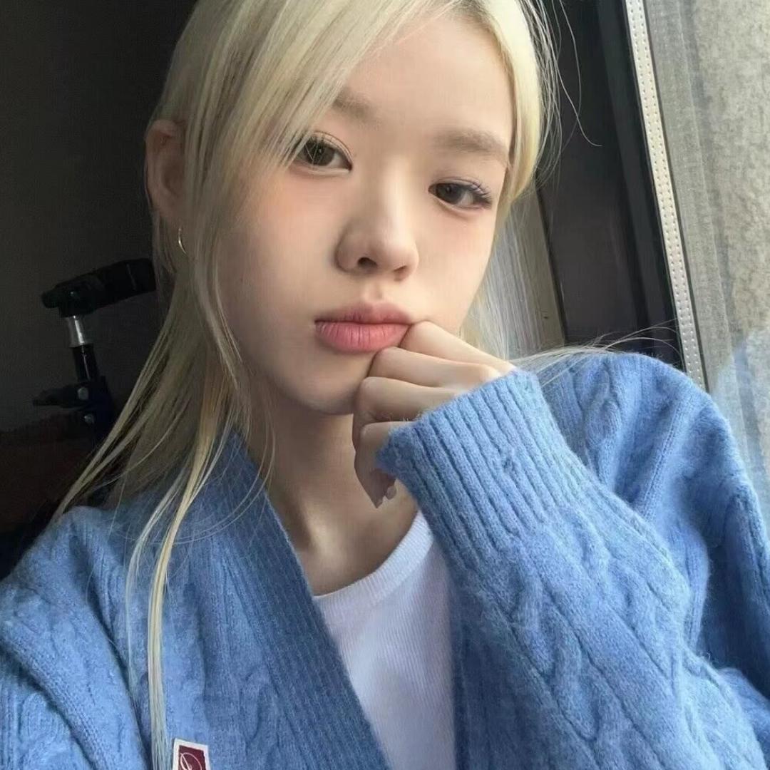 ·小佰