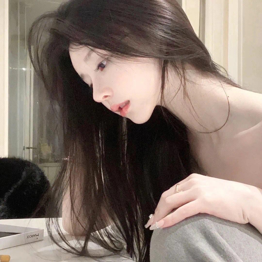 M🌸.