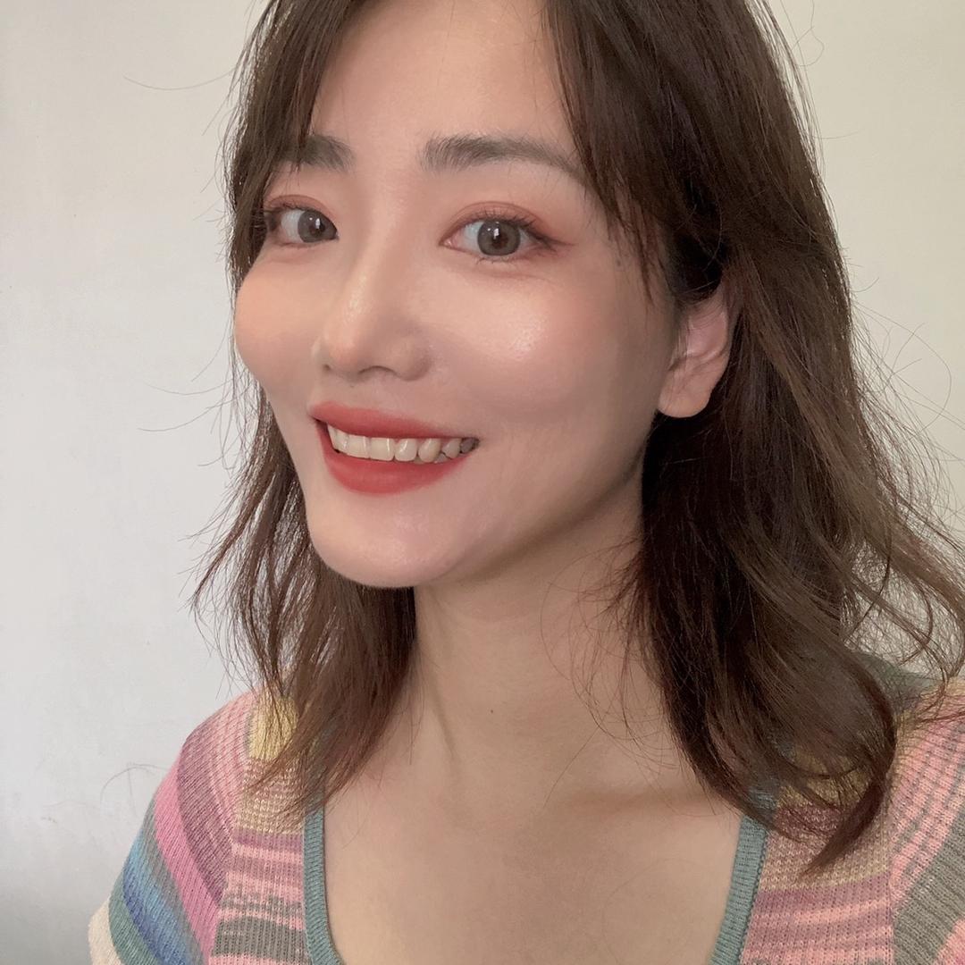 化妆师麦子