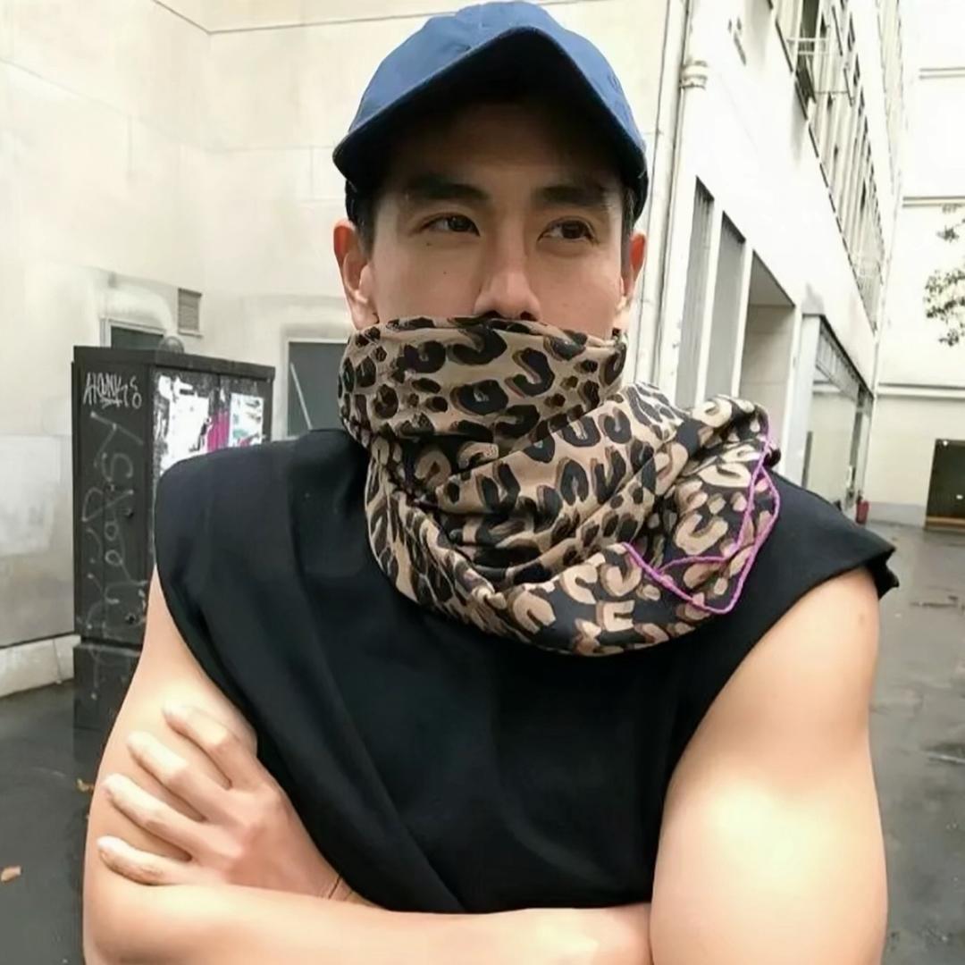 Zz^