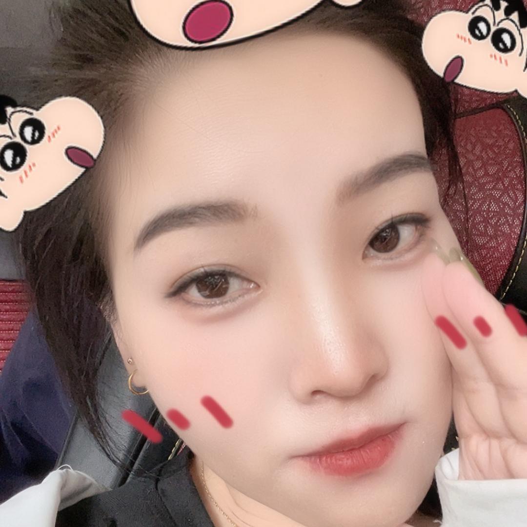 小七.