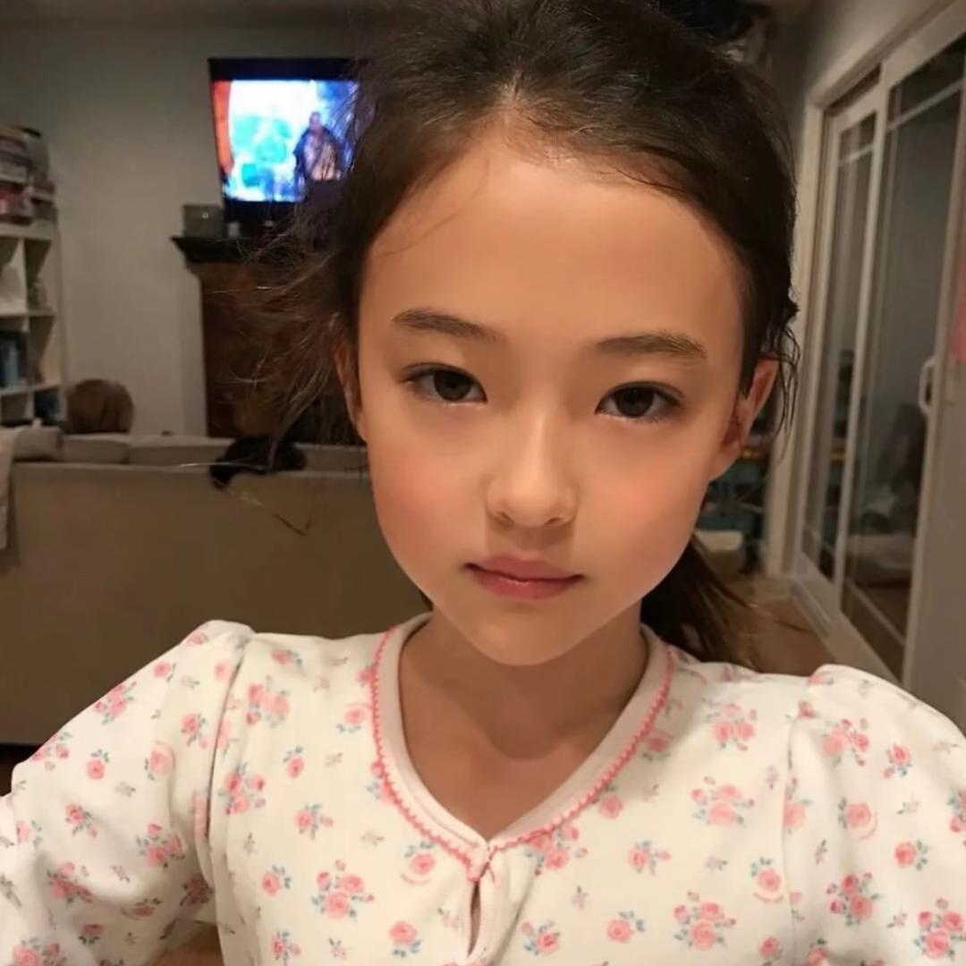 ￴ ￴ ￴￴ ￴ ￴ ￴