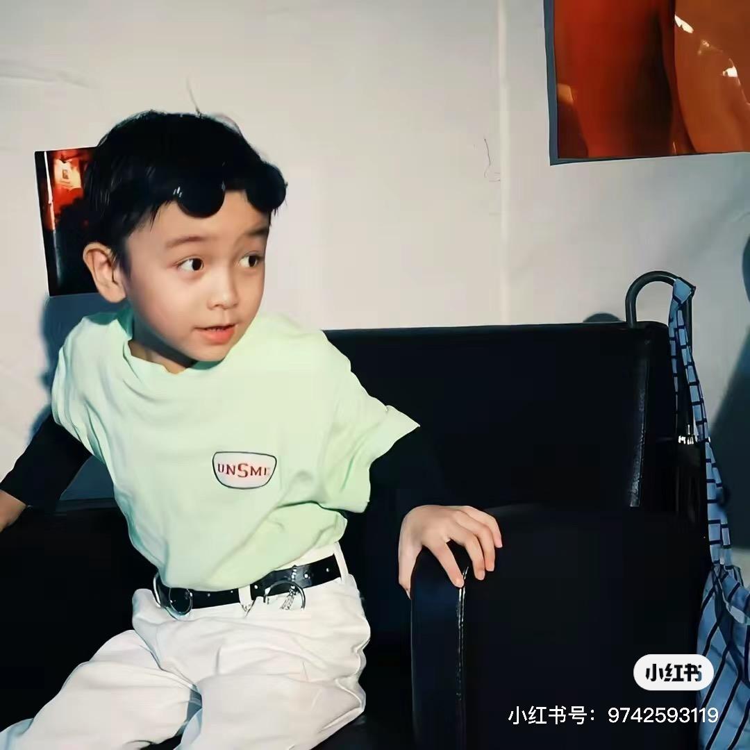 -華萳镹曉-