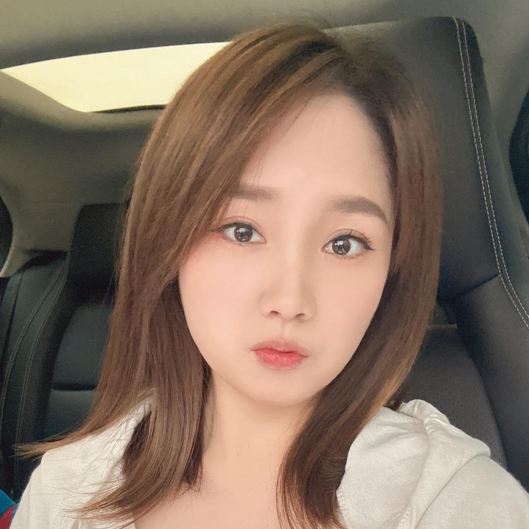 萱萱韩版女装