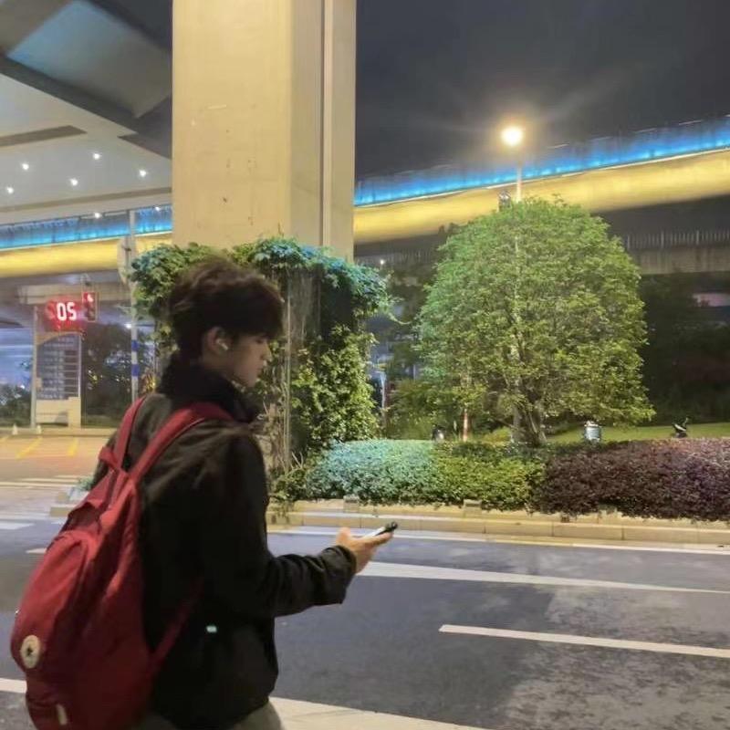 今晚打老虎pyq