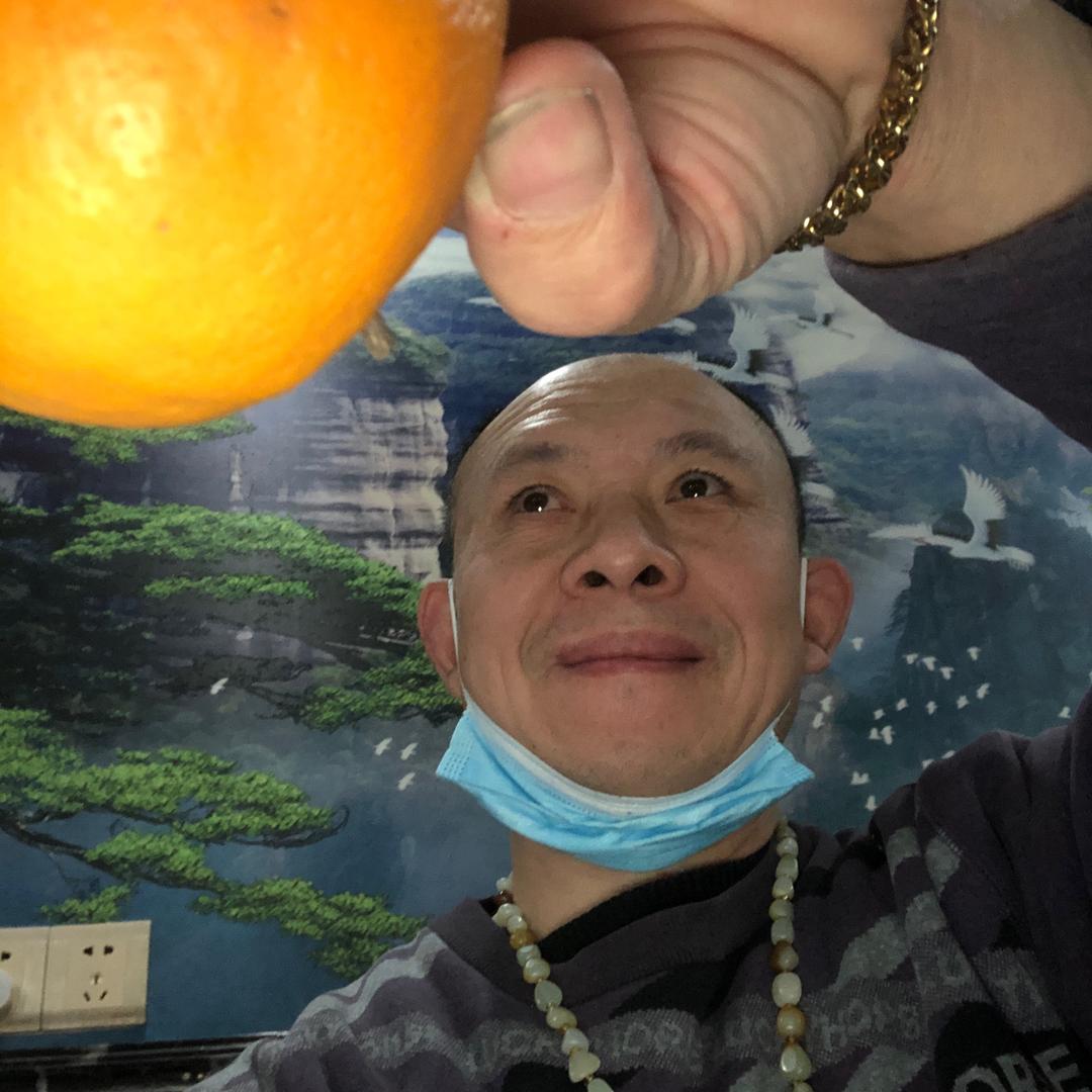 云贵装饰:专业不锈钢，各类门窗钢构房瓦。