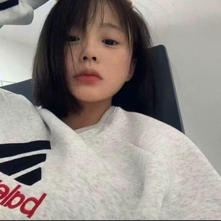 带点社会的甜妹