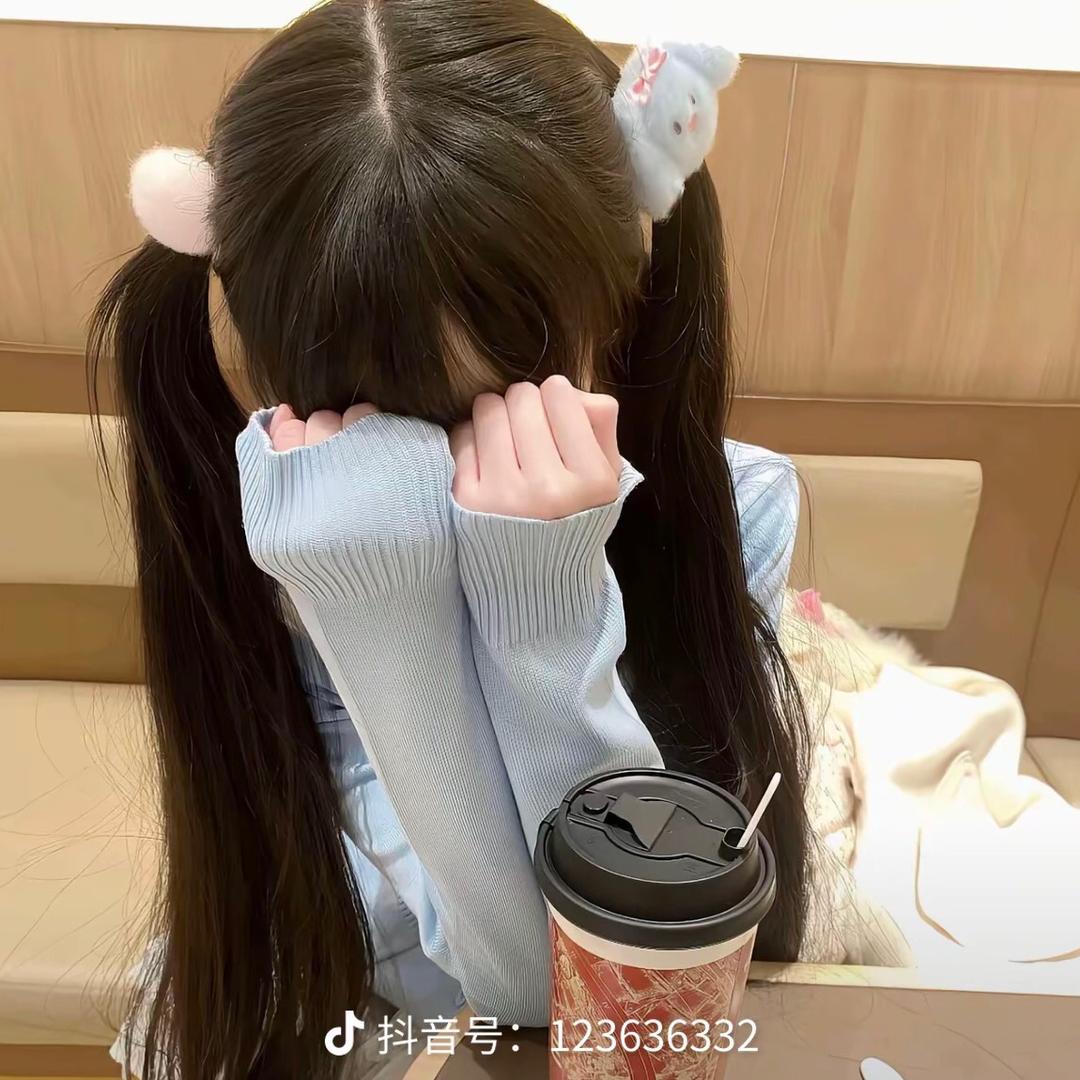 岑溪呀^