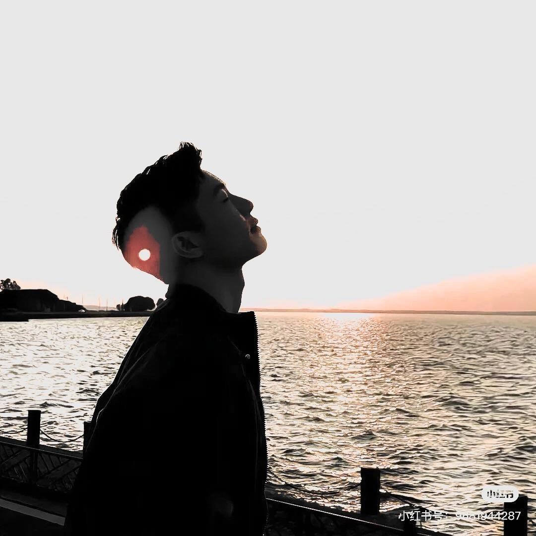 大歪.