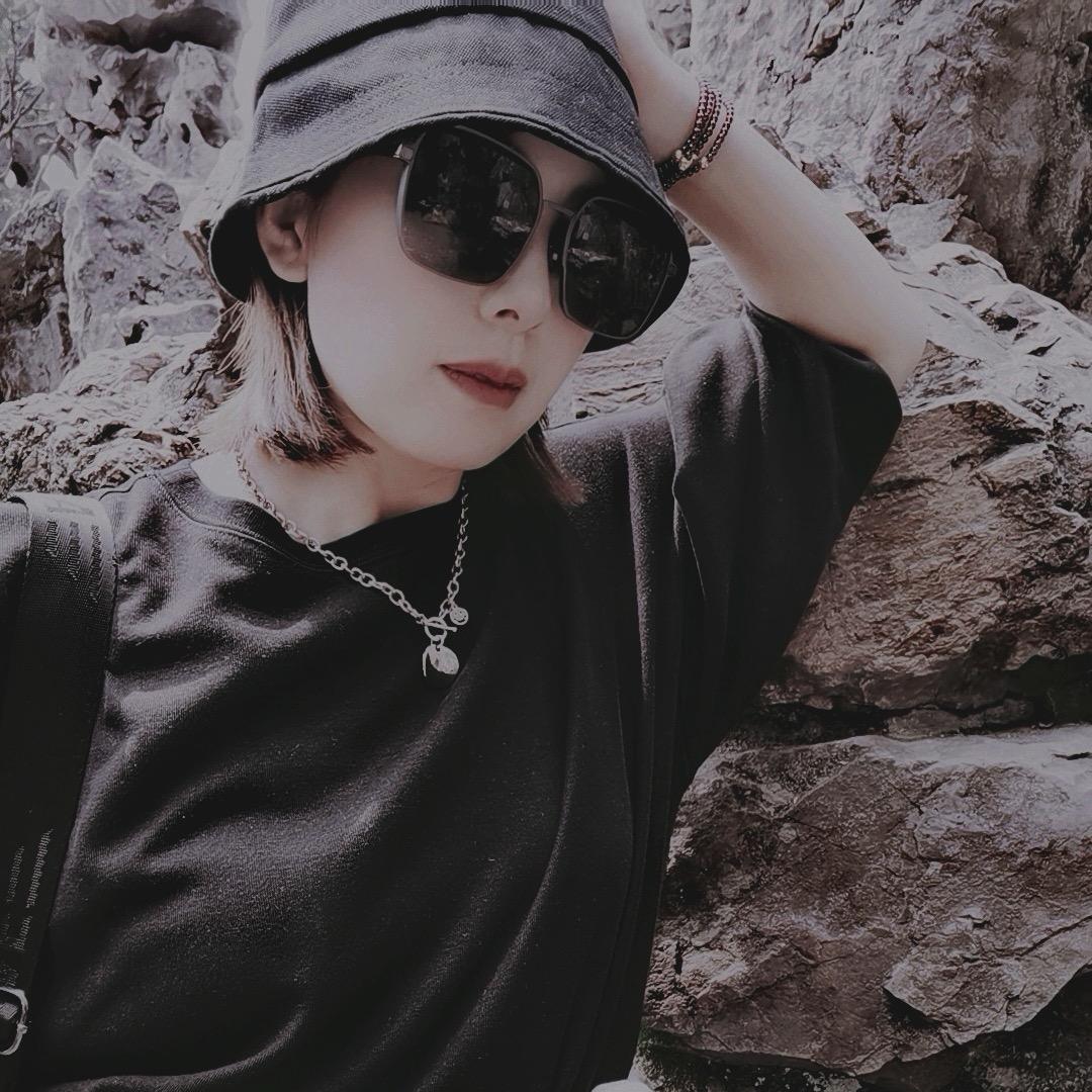 🍀斯文孙女士