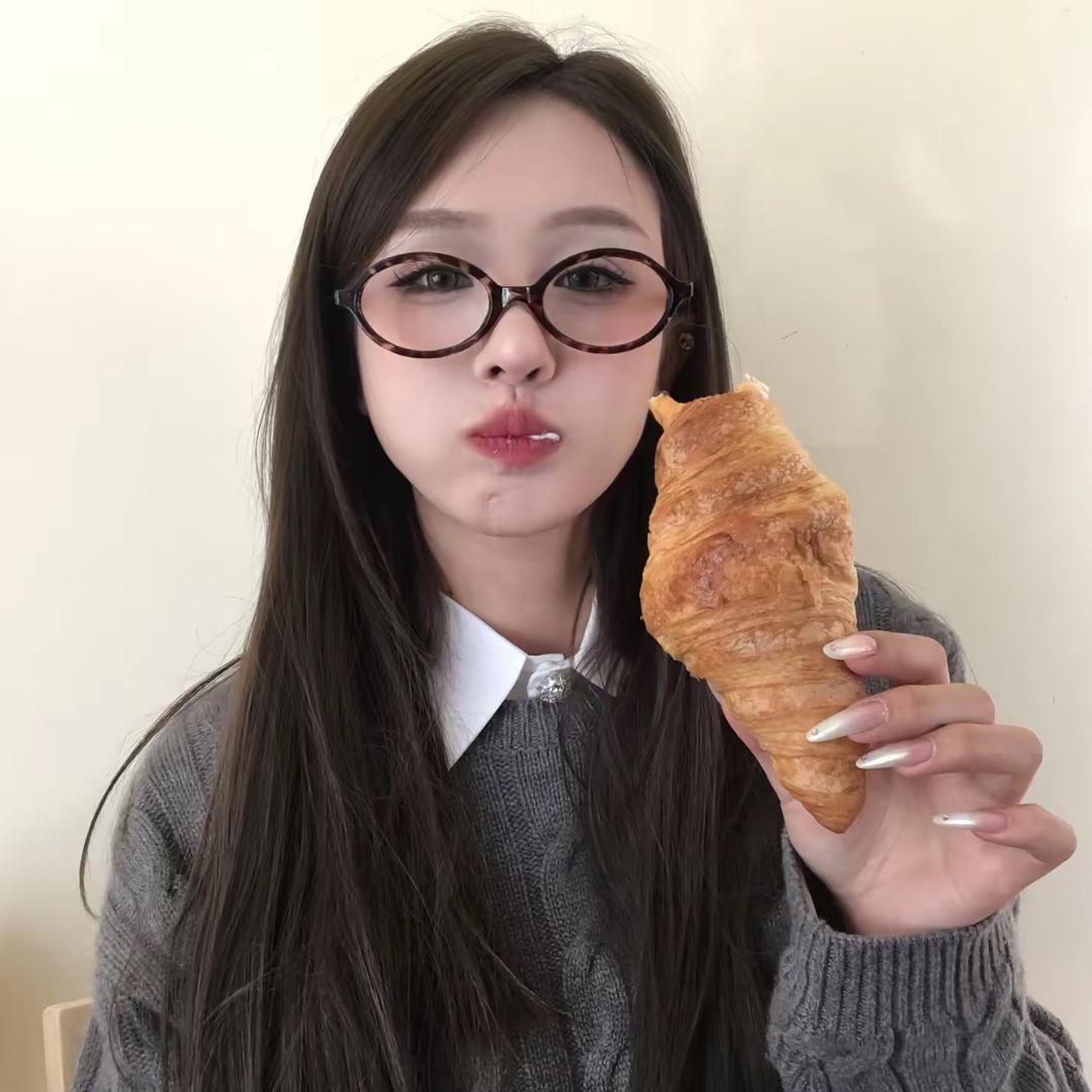 一杯冰吸生椰 .ᐟ.ᐟ