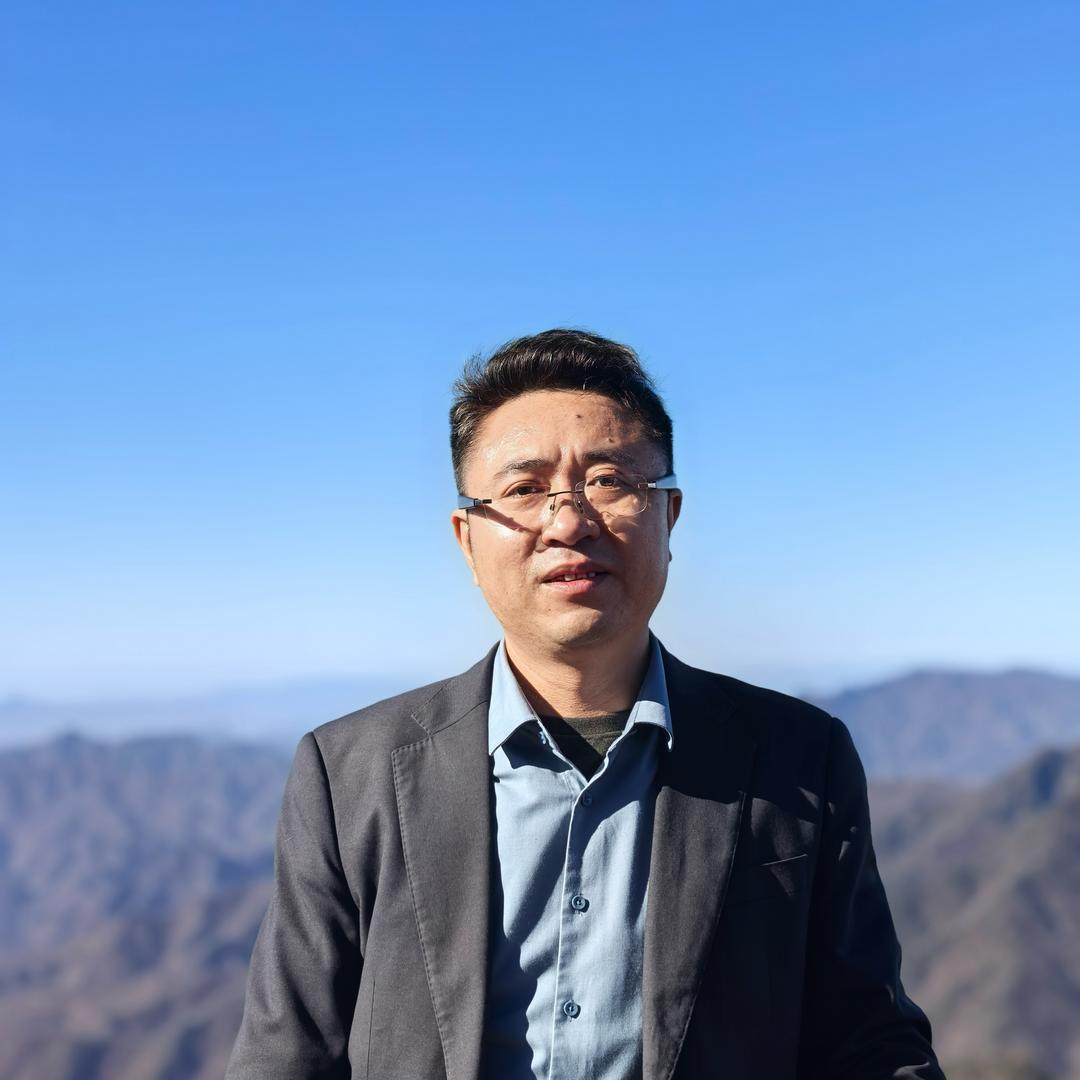 在合肥做天窗开窗器电动遮阳电动百叶的陈林