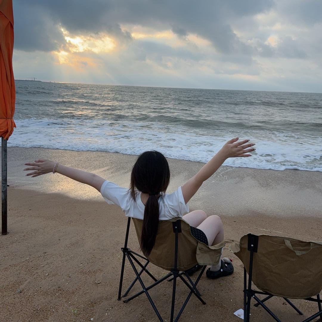 小张今天穿什么