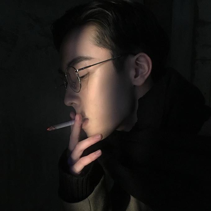 吴先生.
