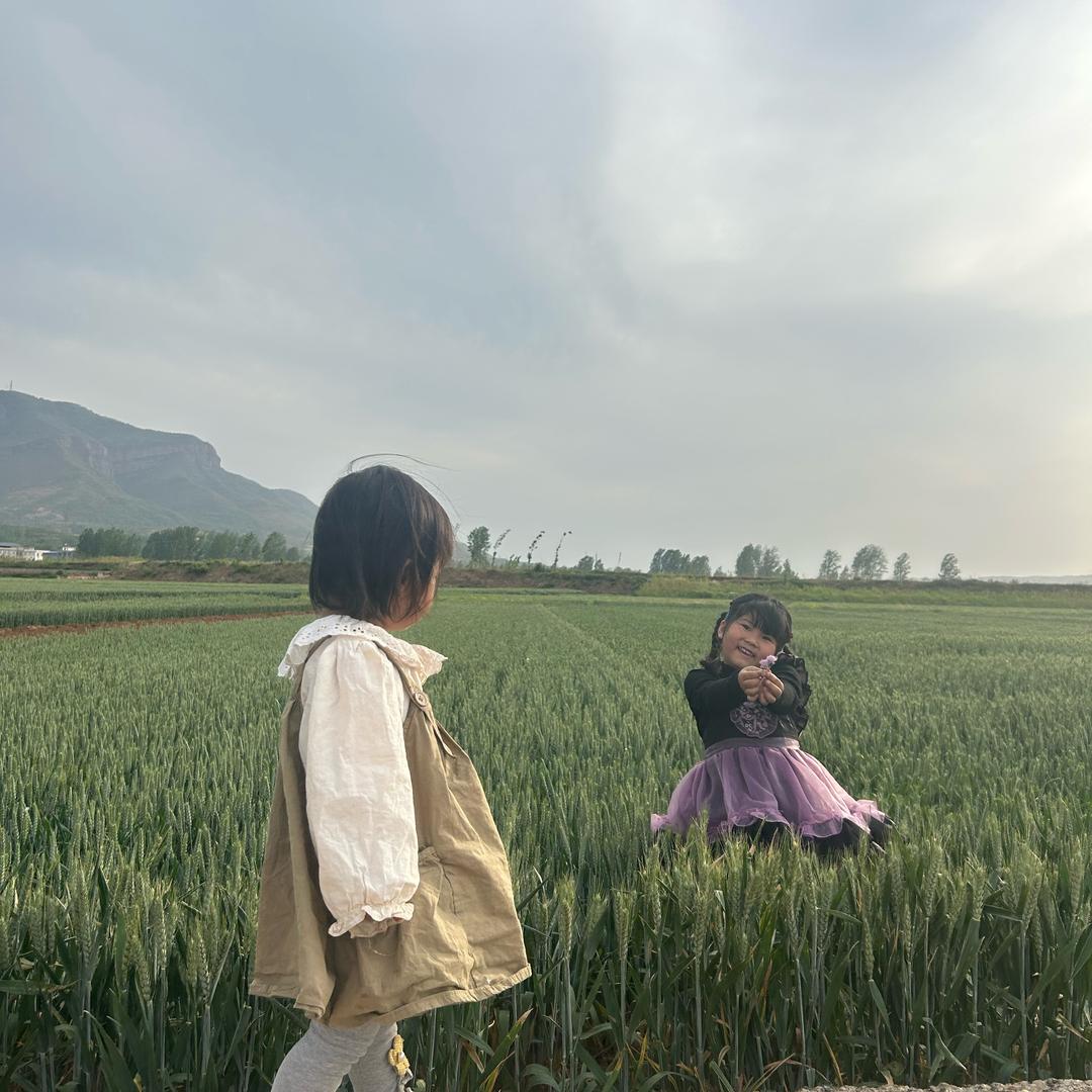 诗晗诗语在我家