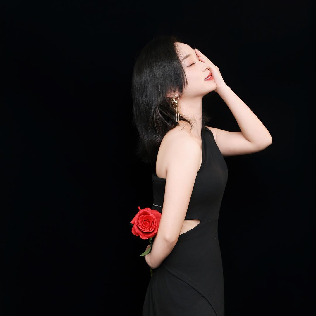 @周周周 Zhou_