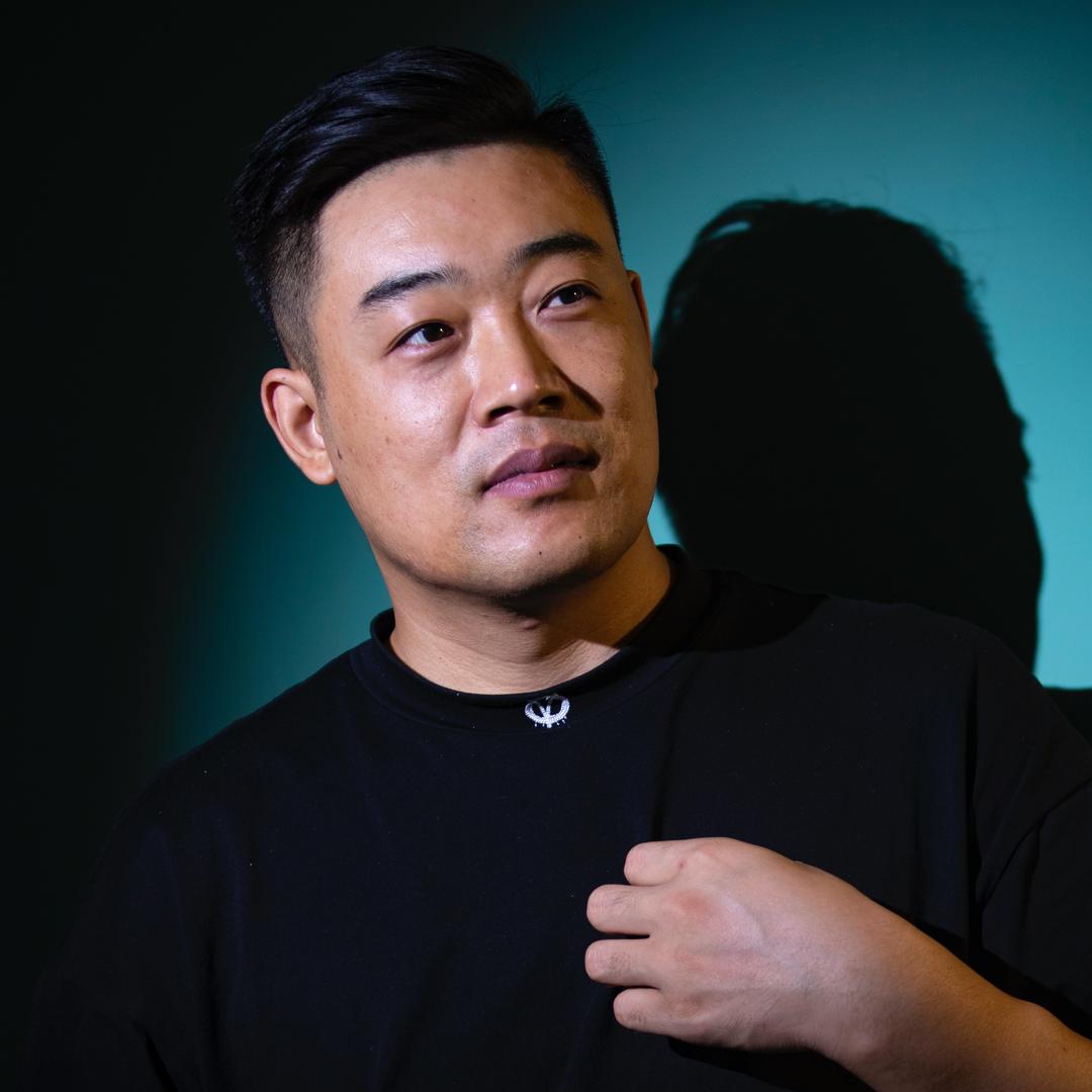 强哥点灯
