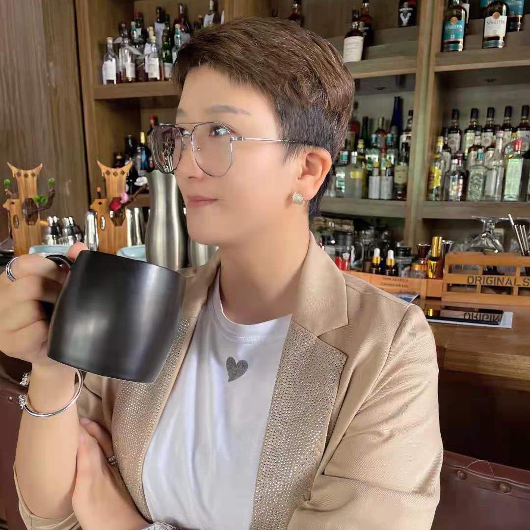 深圳南油二爷女装微大码