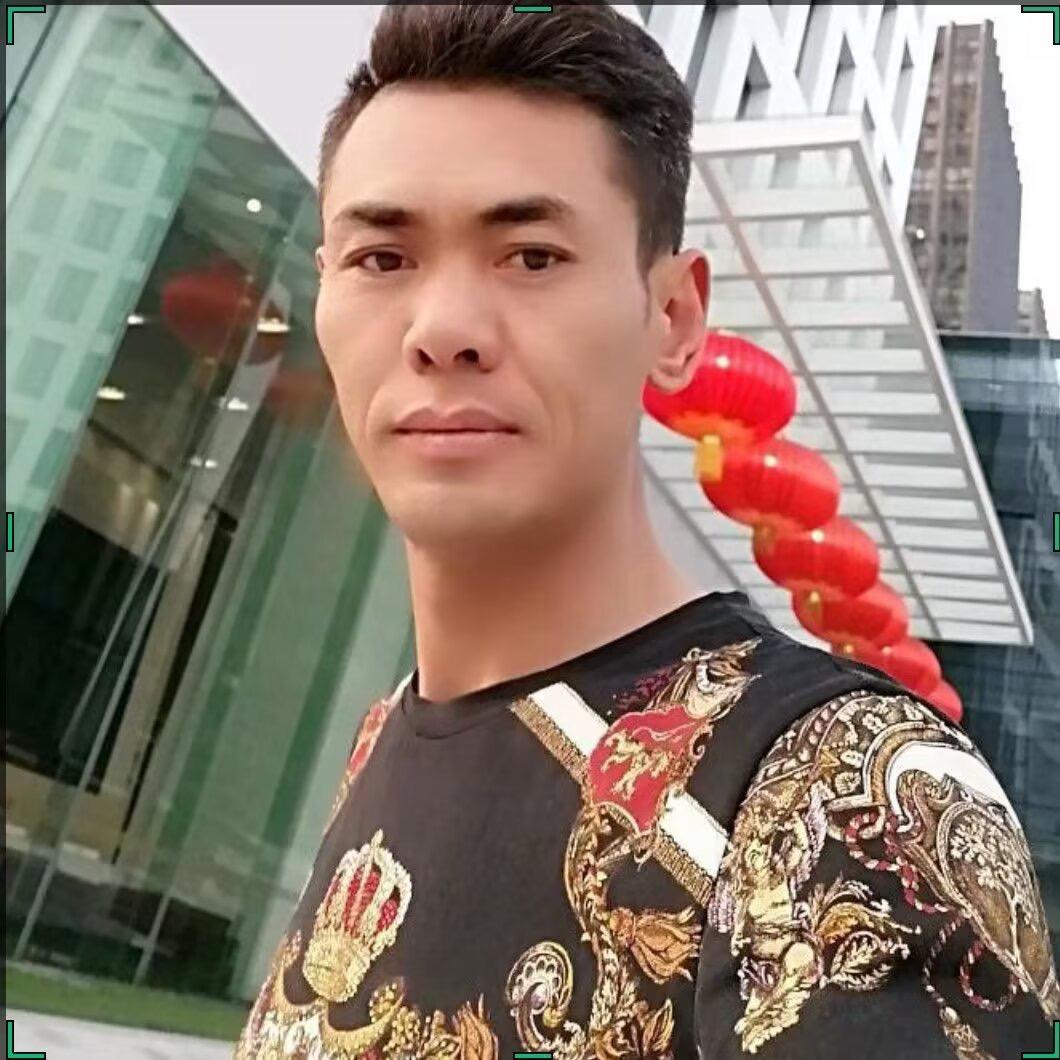 阿伟