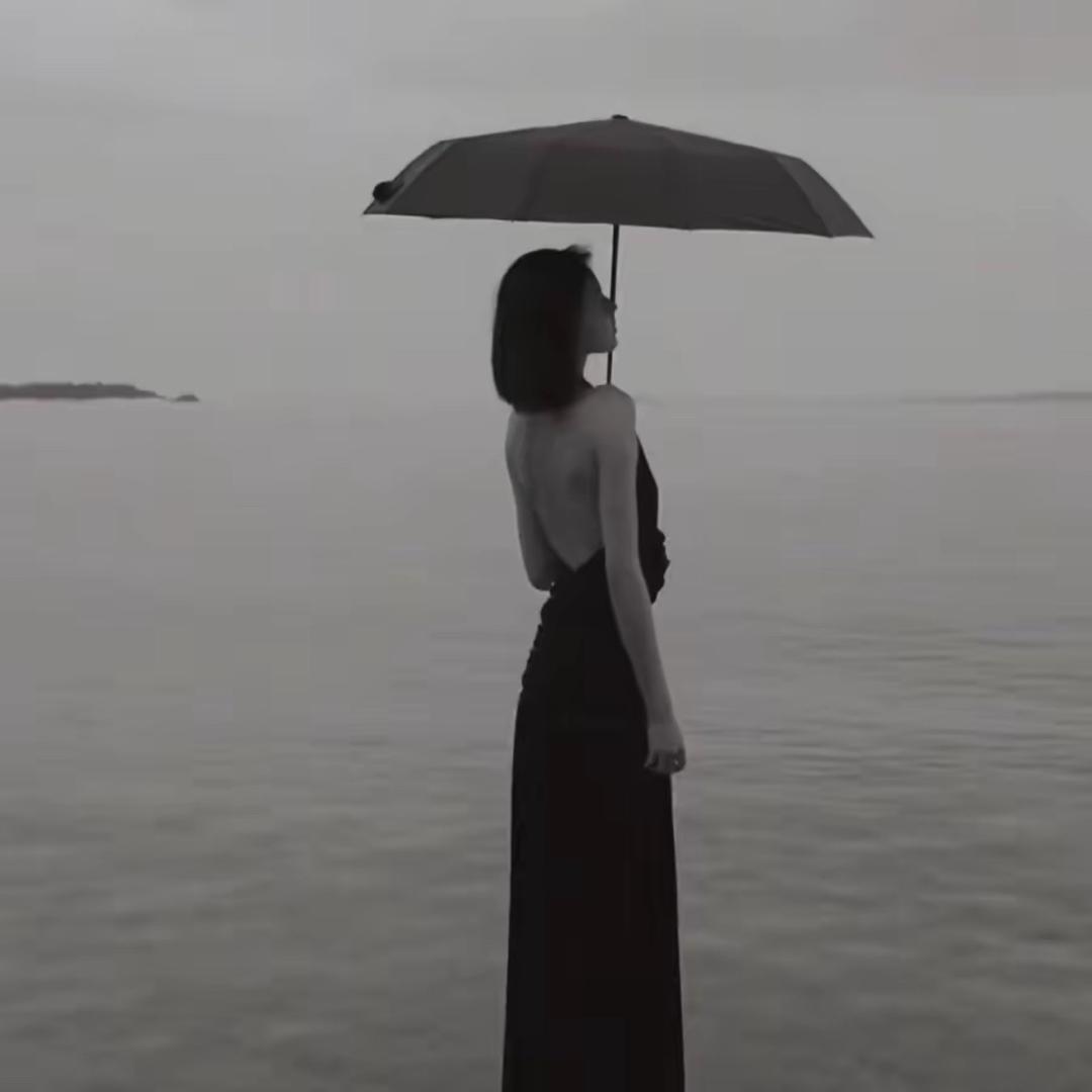 溶溶RONGRONG穿搭记