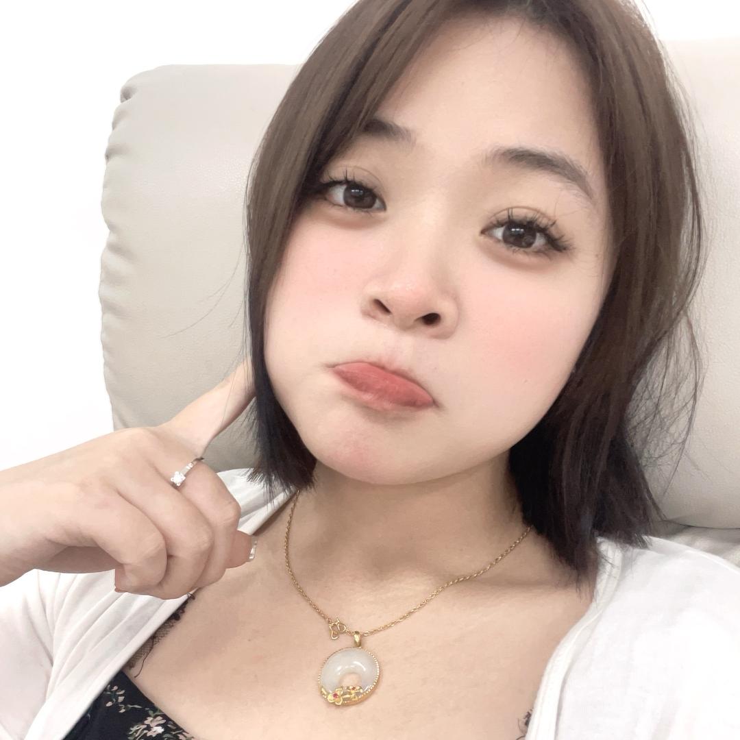 Q🌈💫