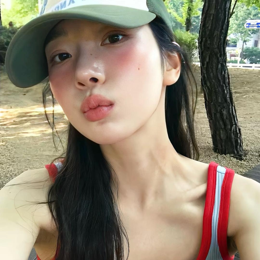 芳芳睡不饱.