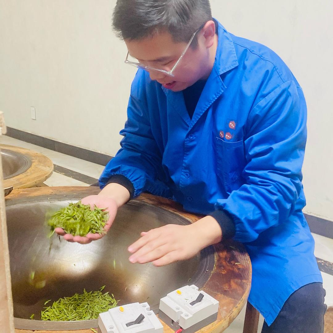 茶叶鉴定狮李浩源