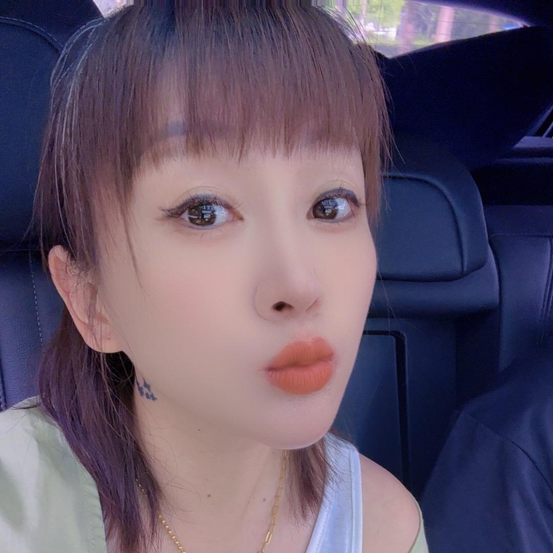 狐狸🦊未成精@@😸