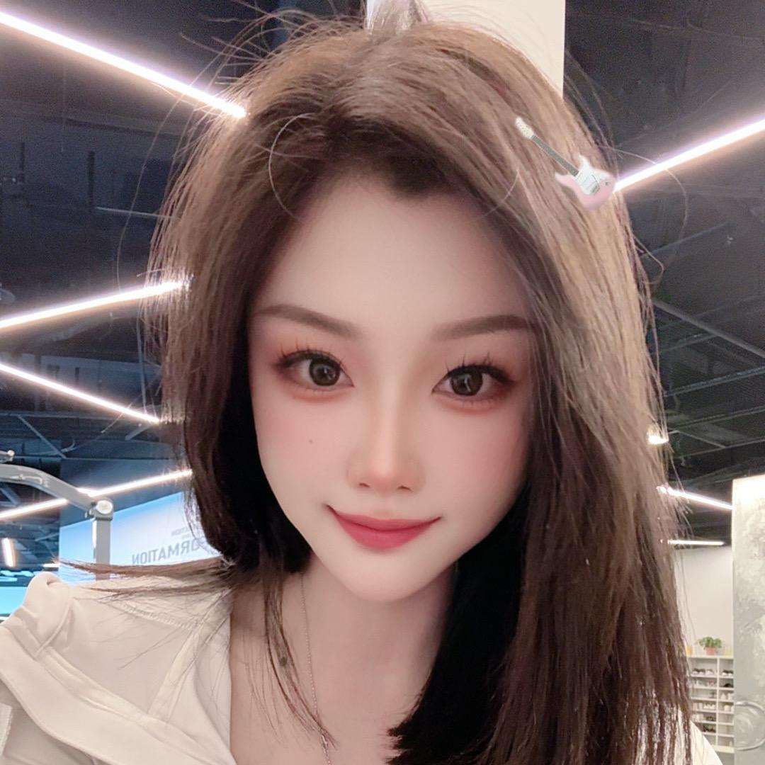 曾美丽.