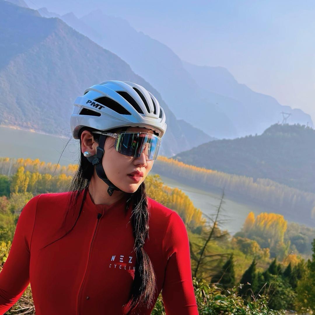 二二🚴‍♀️