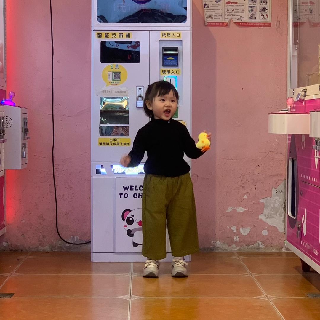 妮妮童装