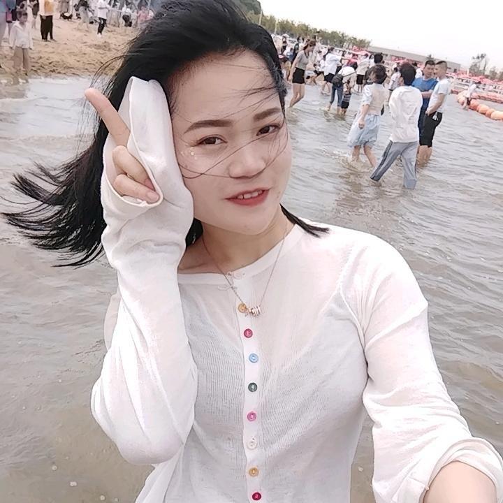 摆芳
