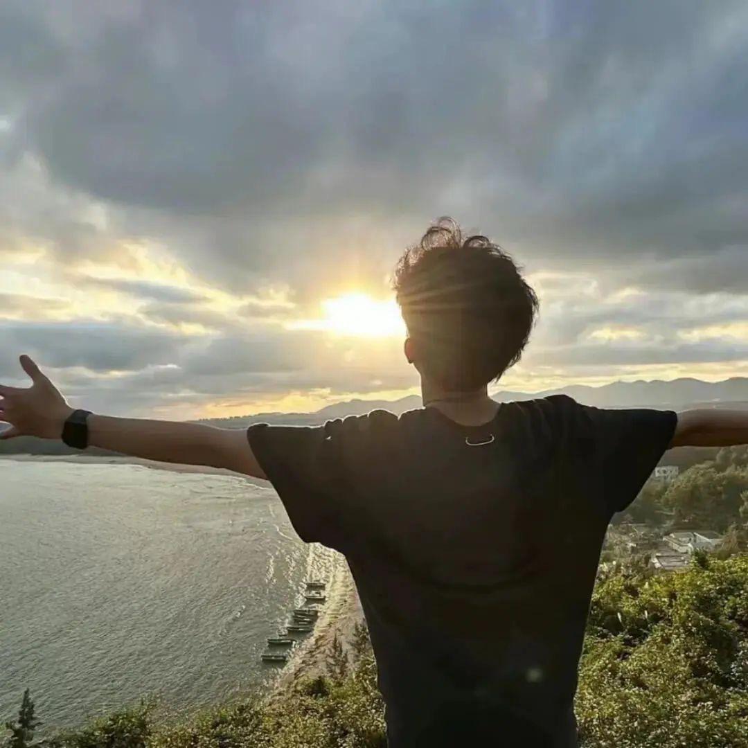 我也妹有口音呢