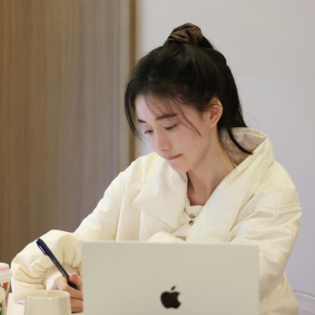 张婉玉