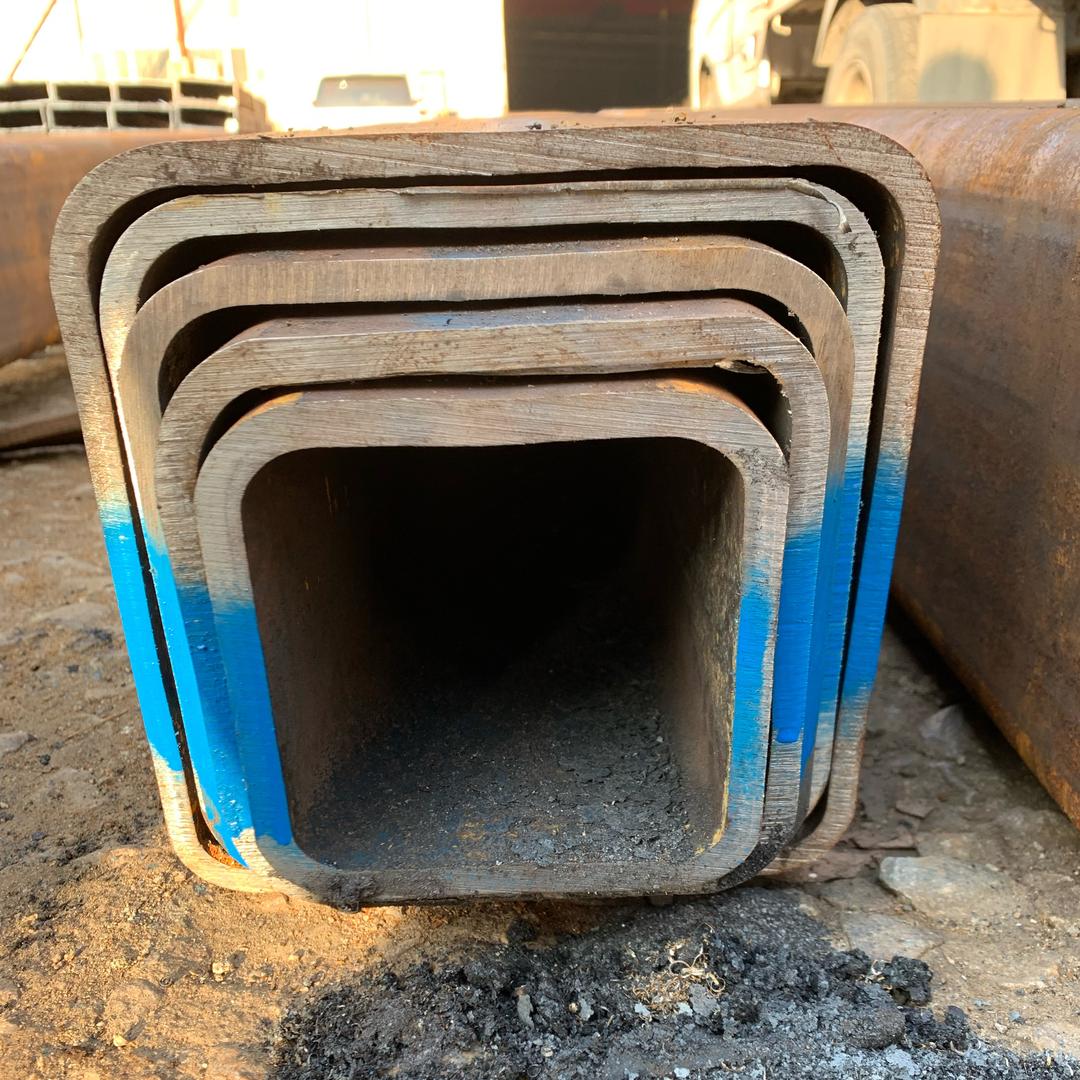 无缝钢管方矩管小张