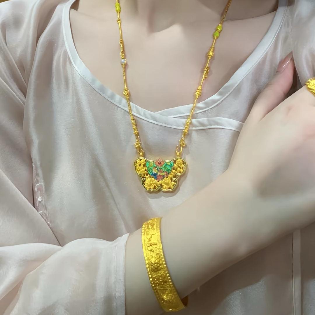 乾海高奢饰品店