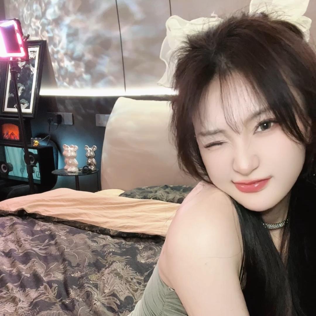 尤一亿💰